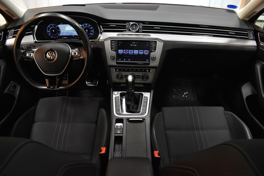 VOLKSWAGEN Passat 2017