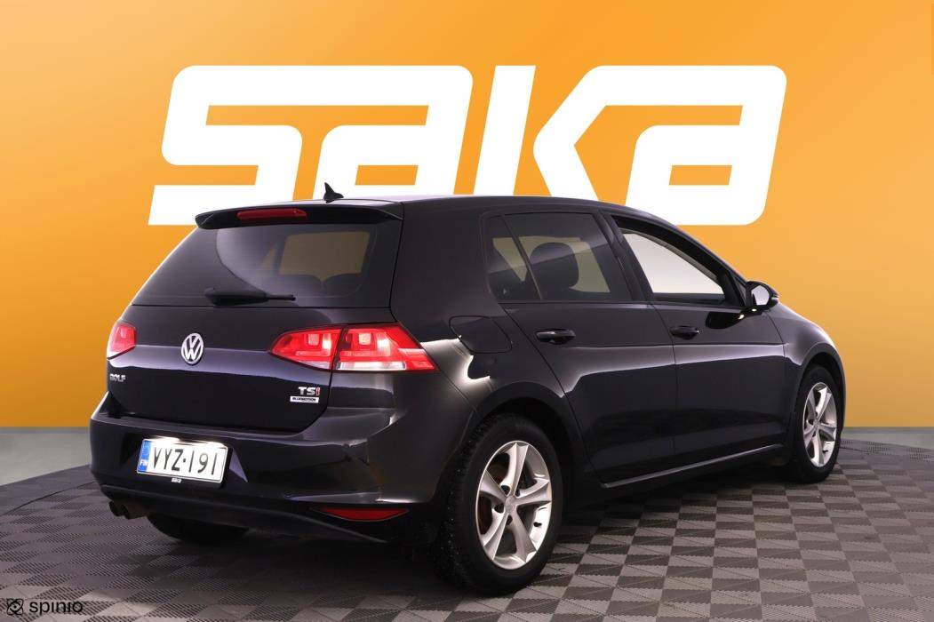 VOLKSWAGEN Golf 2016