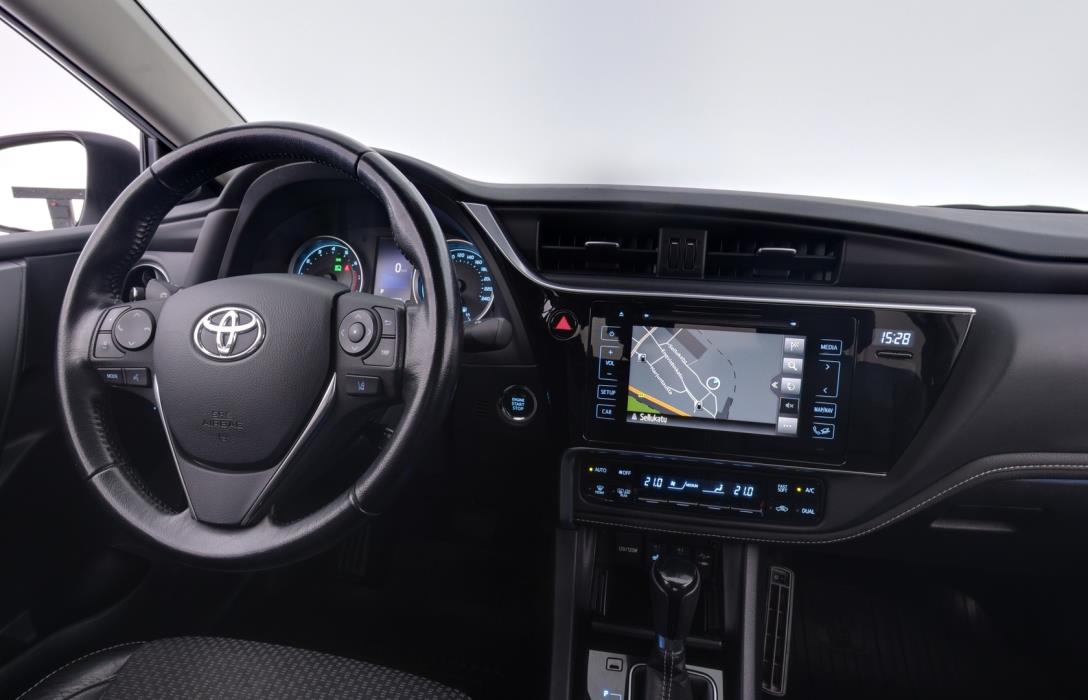 TOYOTA Corolla 2017
