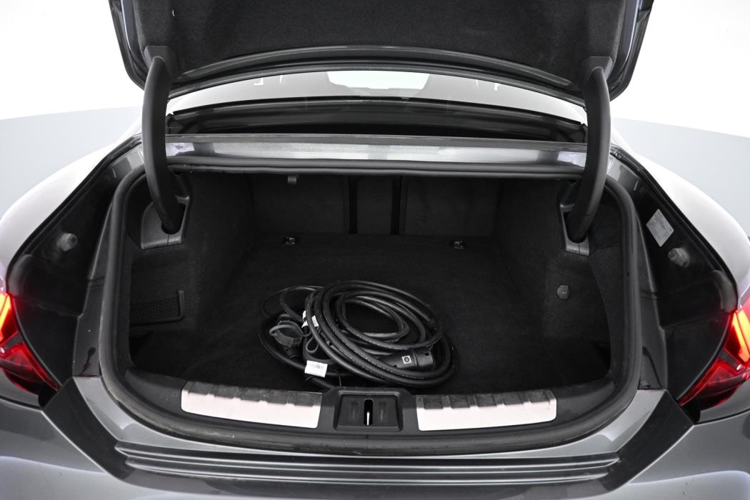 AUDI E-TRON GT RS 2023