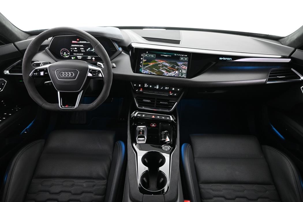 AUDI E-TRON GT RS 2023