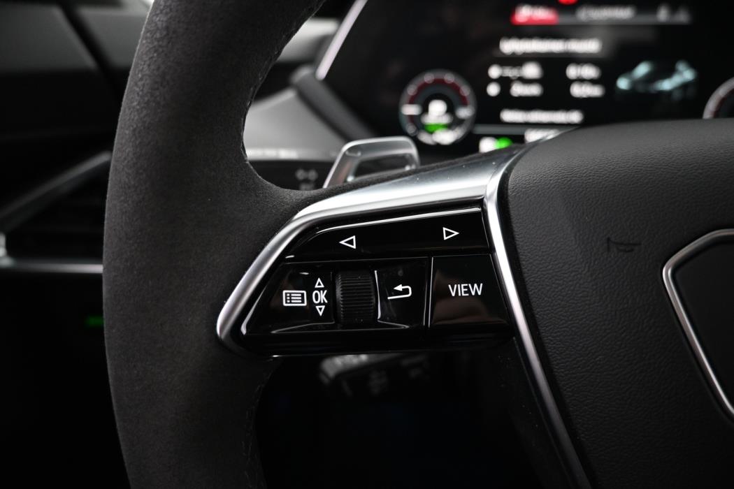 AUDI E-TRON GT RS 2023