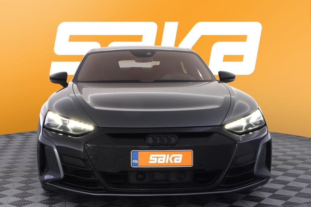 AUDI E-TRON GT RS 2023