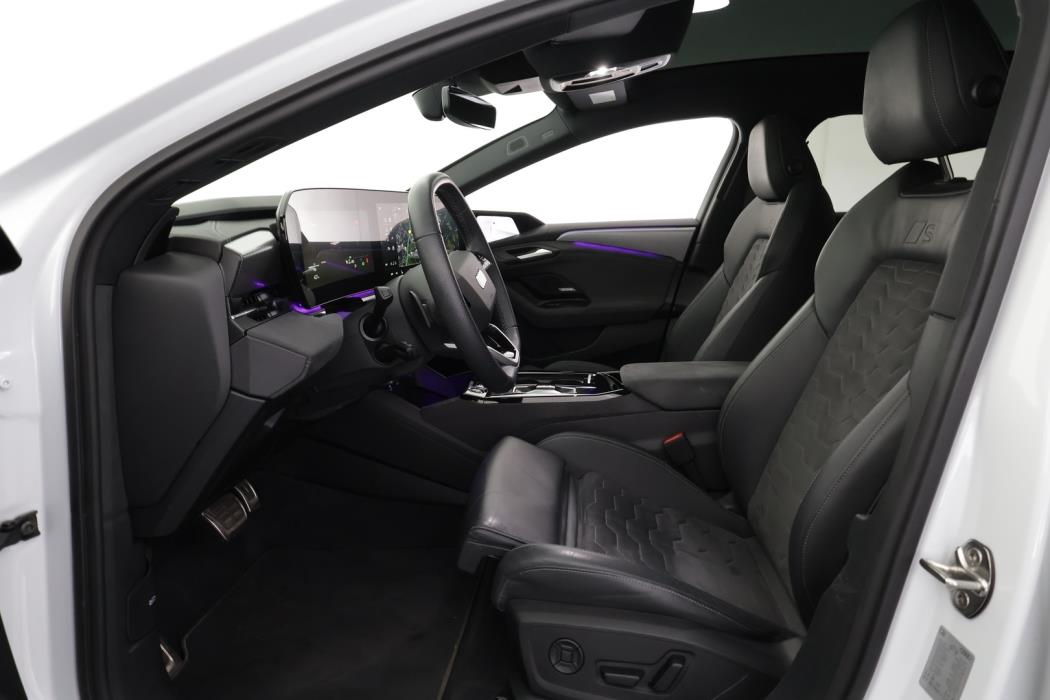 AUDI A6 e-tron 2025