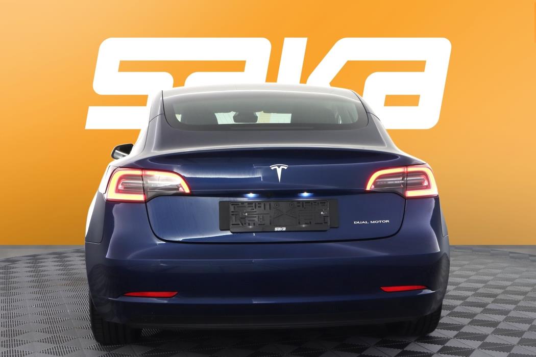 TESLA Model 3 2019