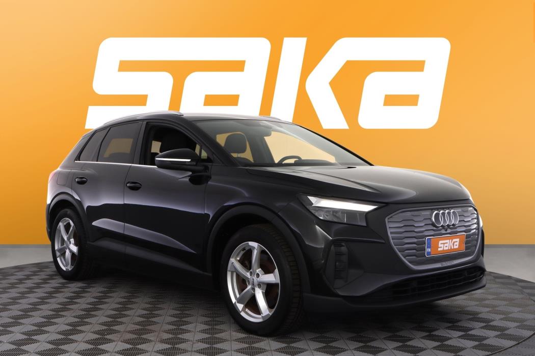 AUDI Q4 e-tron 2022
