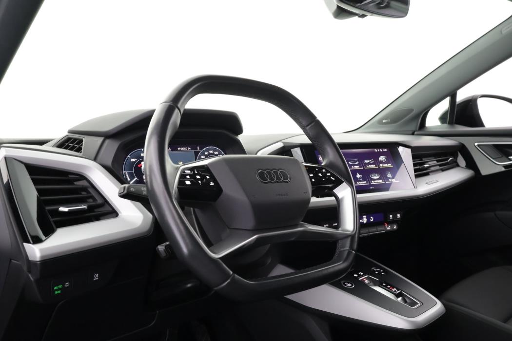 AUDI Q4 e-tron 2022