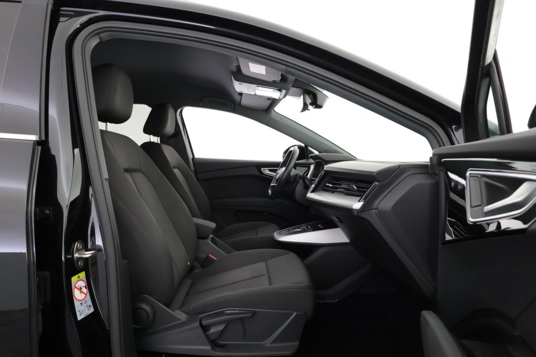 AUDI Q4 e-tron 2022