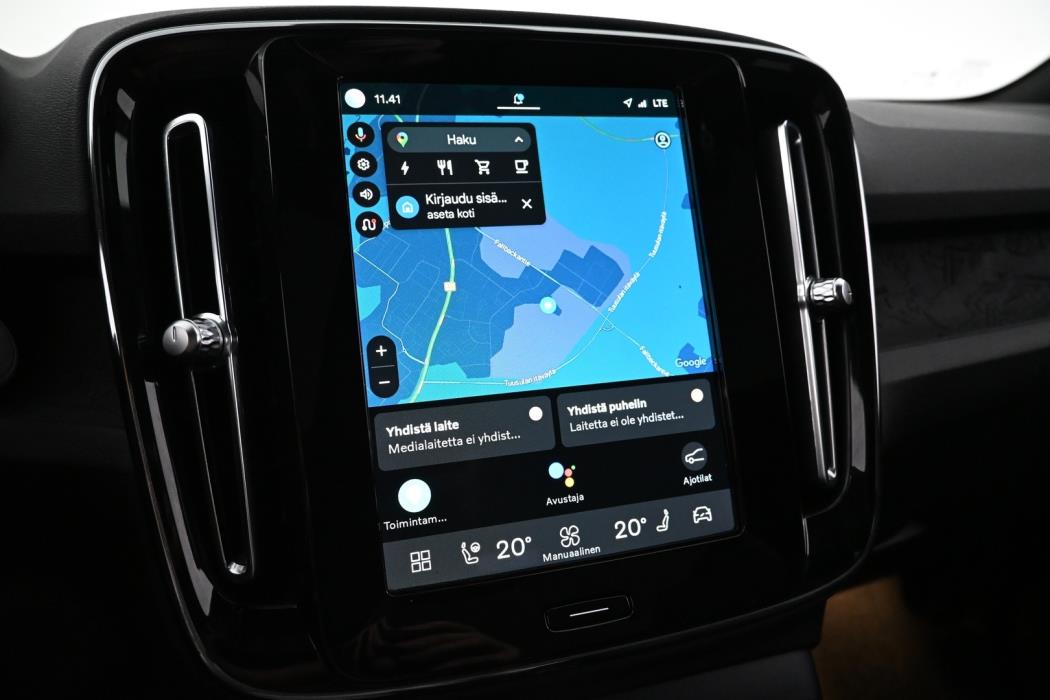VOLVO C40 2023
