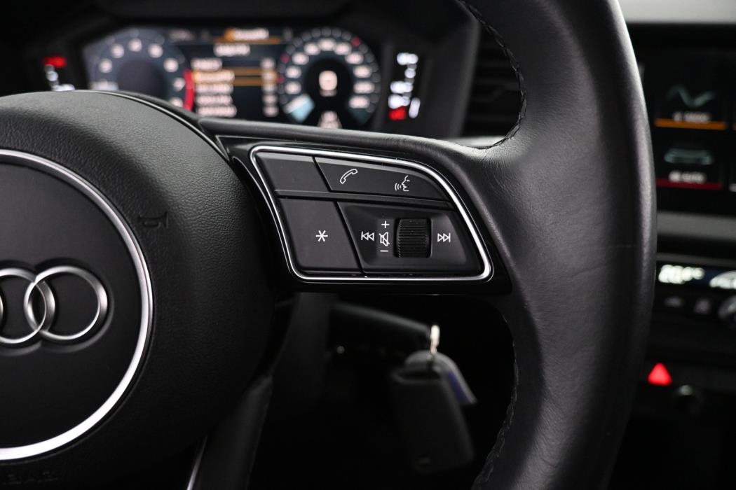 AUDI A1 2023