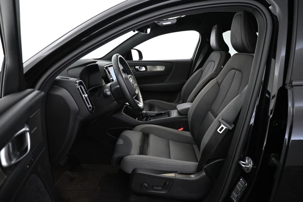 VOLVO C40 2023