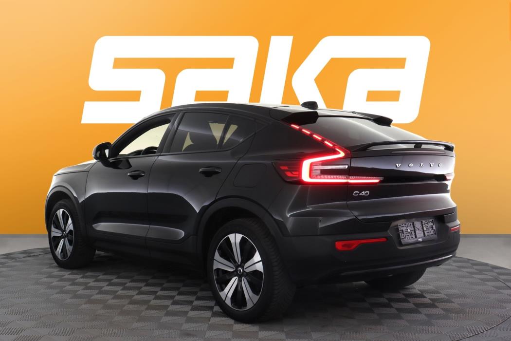 VOLVO C40 2023