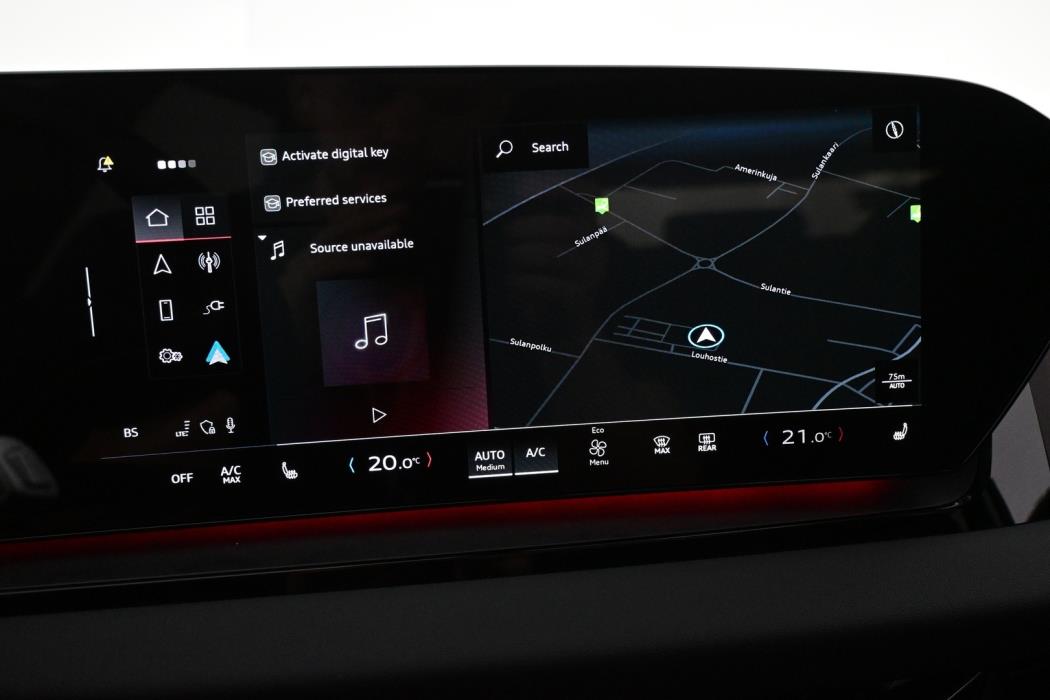 AUDI Q6 e-tron 2025