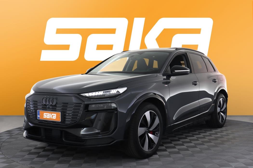 AUDI Q6 e-tron 2025