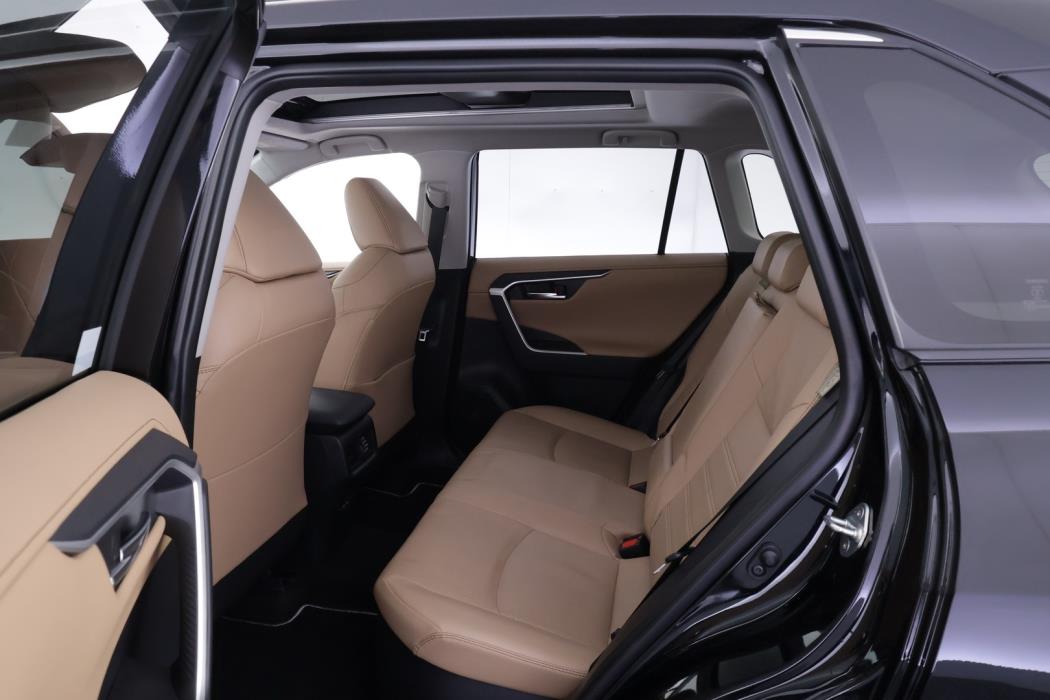 TOYOTA RAV4 2025