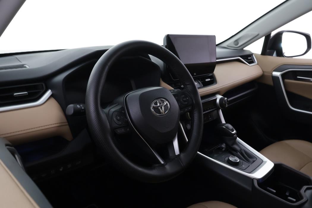 TOYOTA RAV4 2025