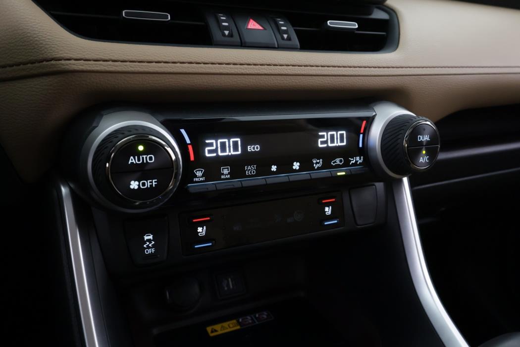 TOYOTA RAV4 2025