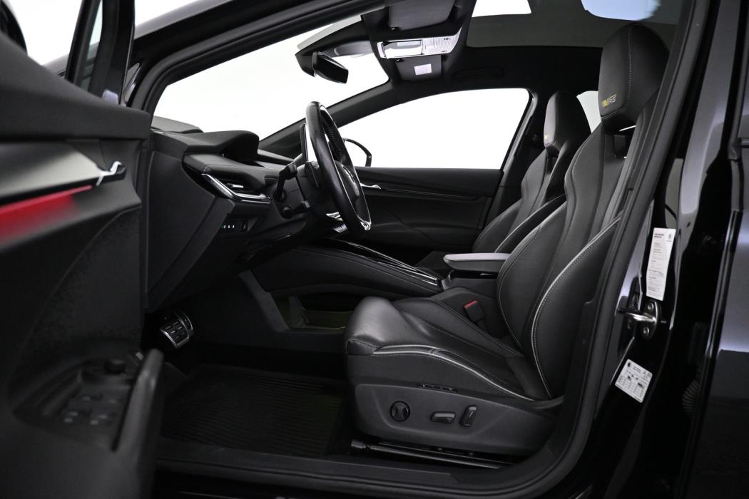 SKODA Enyaq 2023