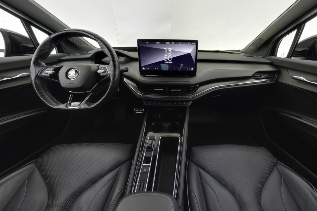 SKODA Enyaq 2023