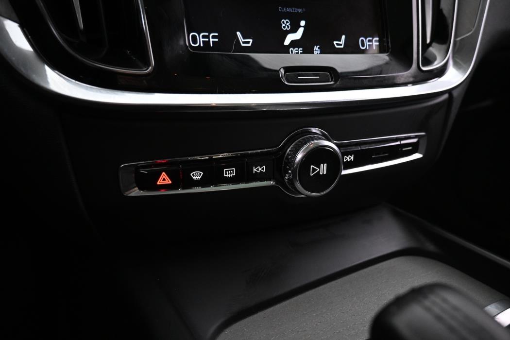 VOLVO V60 Cross Country 2021