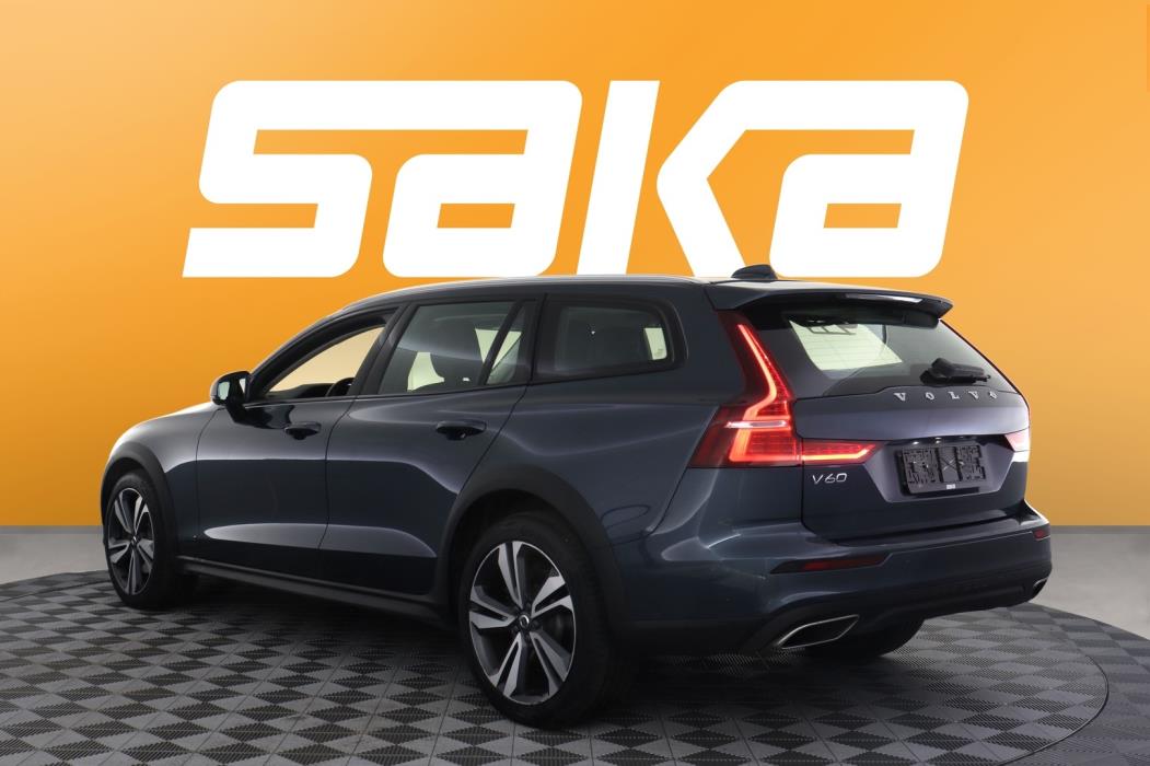 VOLVO V60 Cross Country 2021