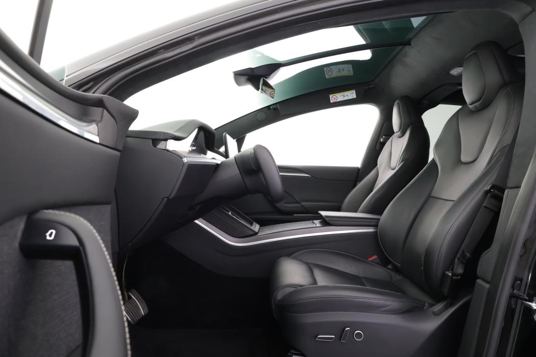 TESLA Model X 2023