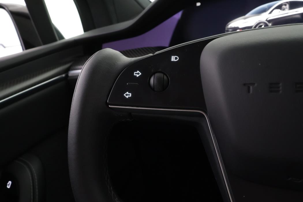 TESLA Model X 2023