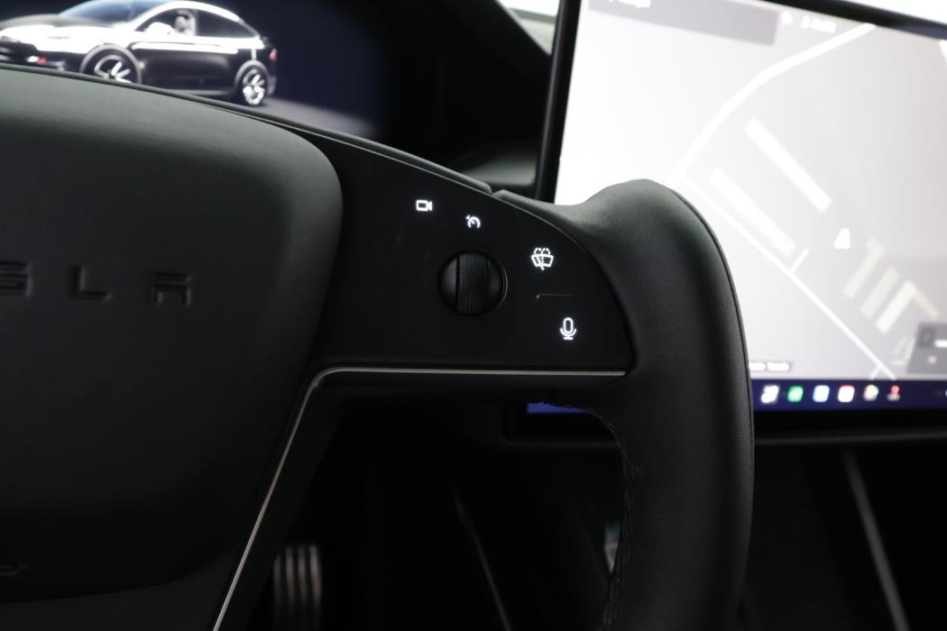 TESLA Model X 2023