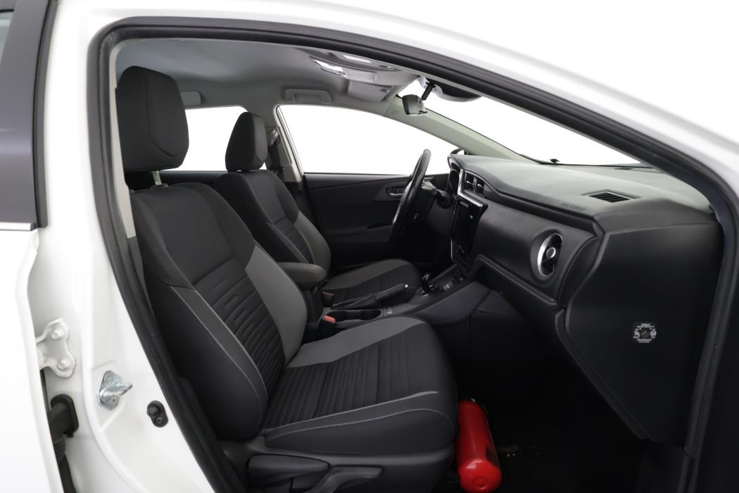 TOYOTA Auris 2019