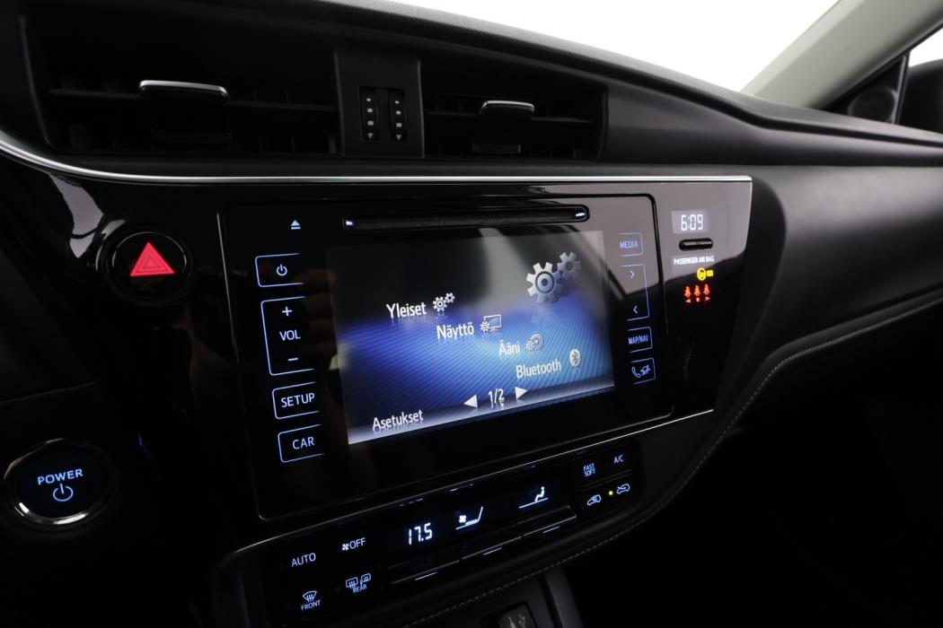 TOYOTA Auris 2019