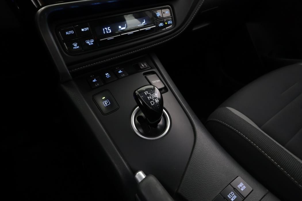 TOYOTA Auris 2019