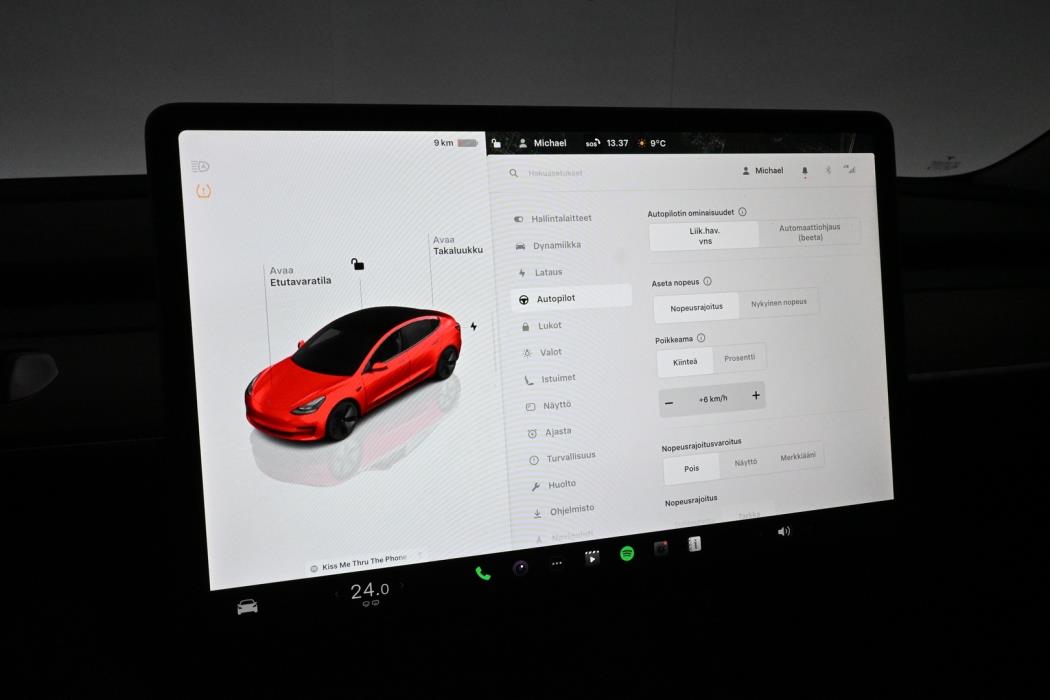 TESLA Model 3 2023