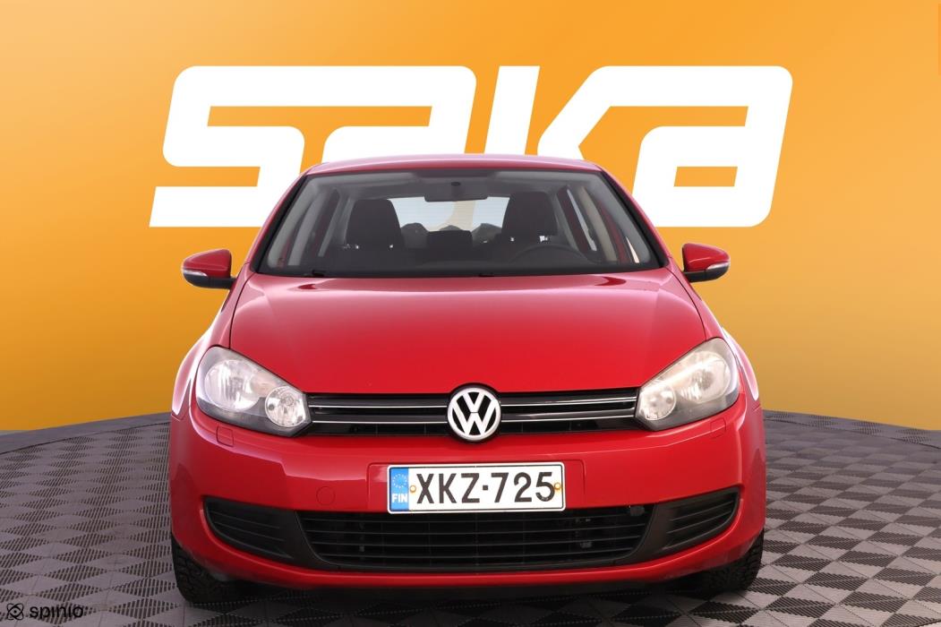 VOLKSWAGEN Golf 2012