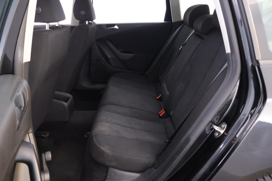 VOLKSWAGEN Passat 2009