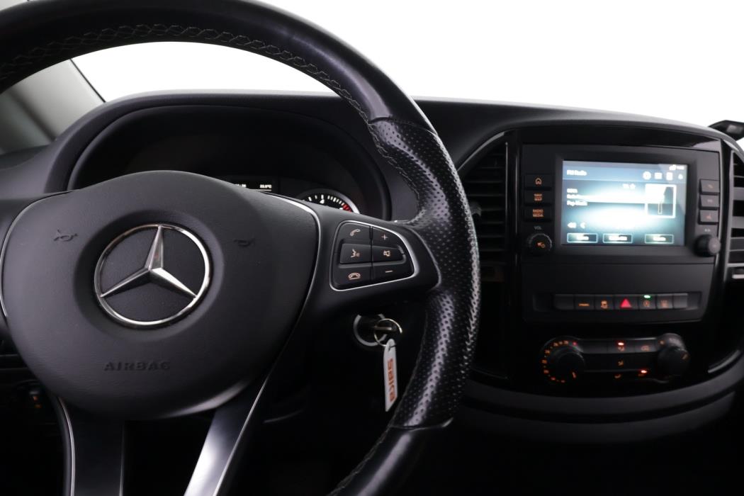 MERCEDES-BENZ Vito 2022