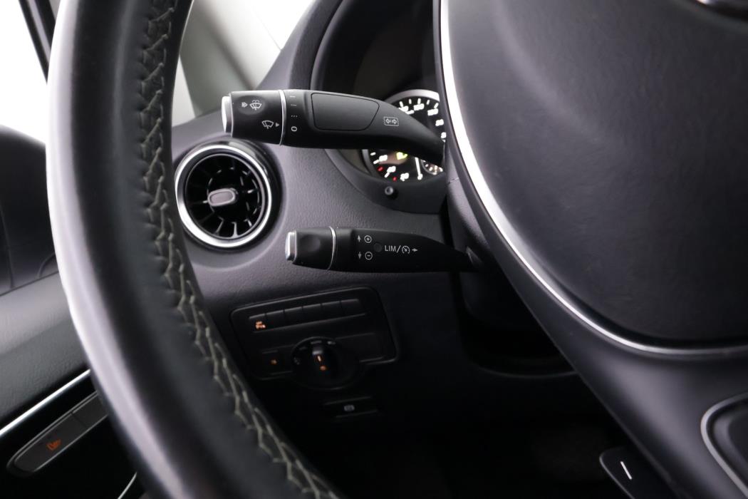 MERCEDES-BENZ Vito 2022