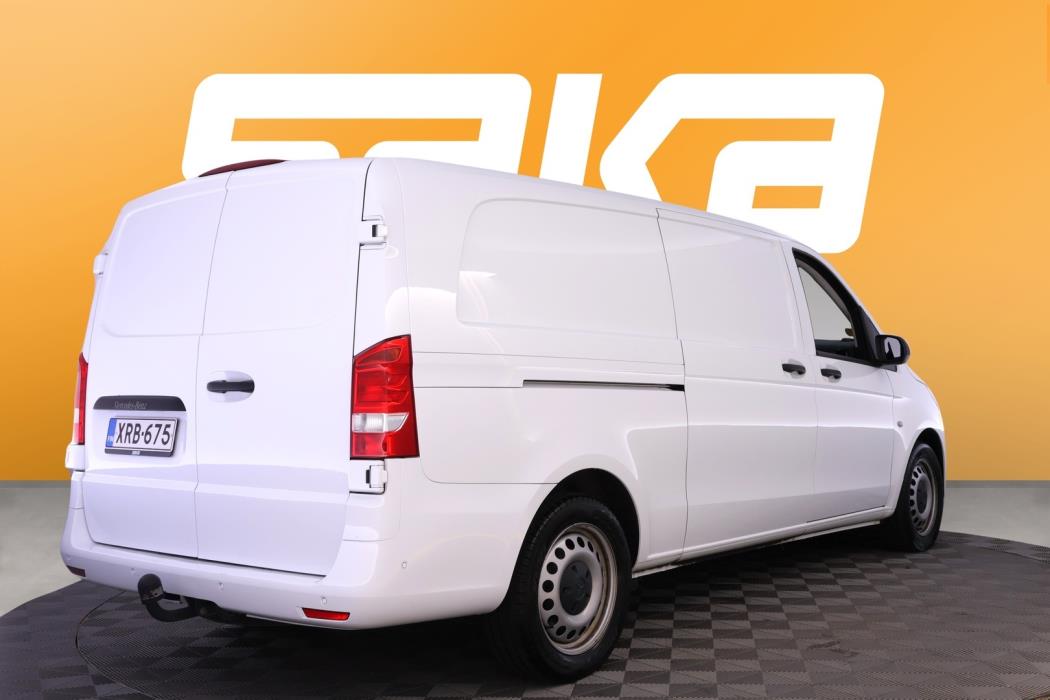MERCEDES-BENZ Vito 2022