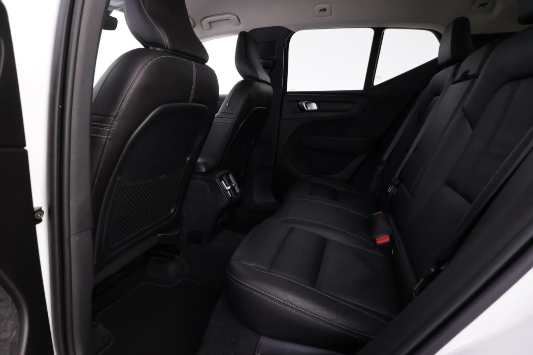 VOLVO XC40 2022