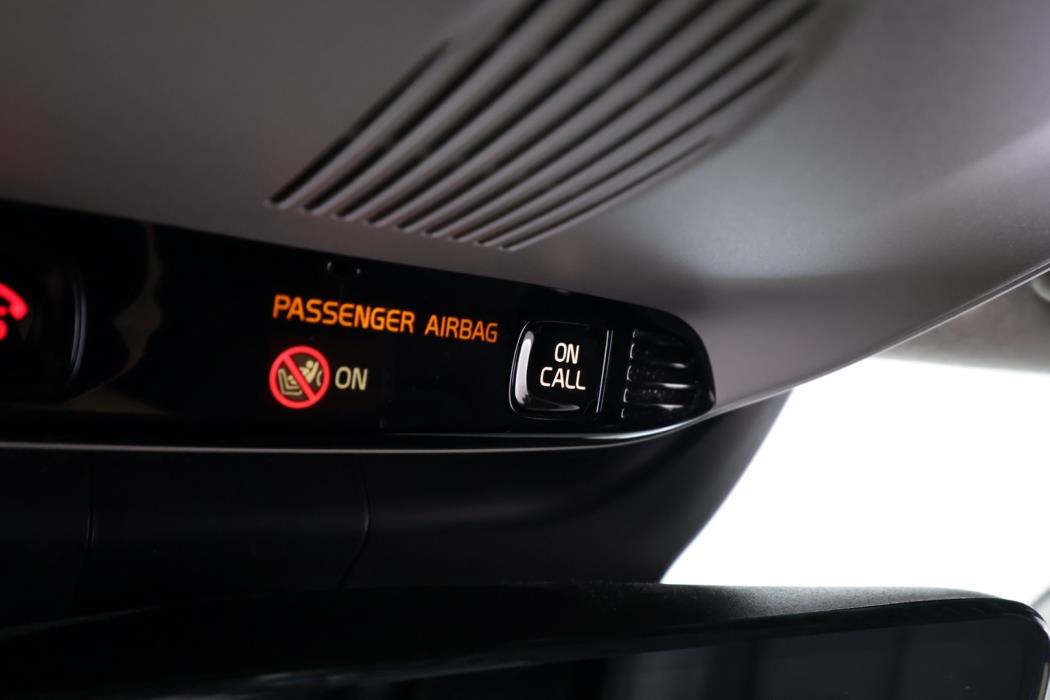 VOLVO XC40 2022