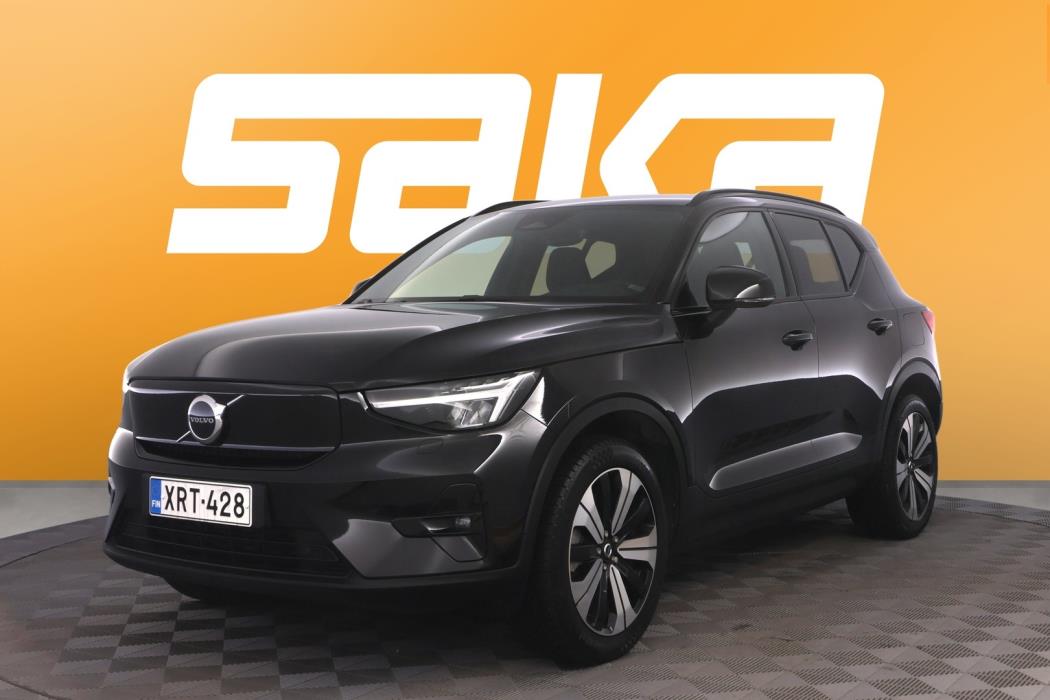 VOLVO XC40 2023