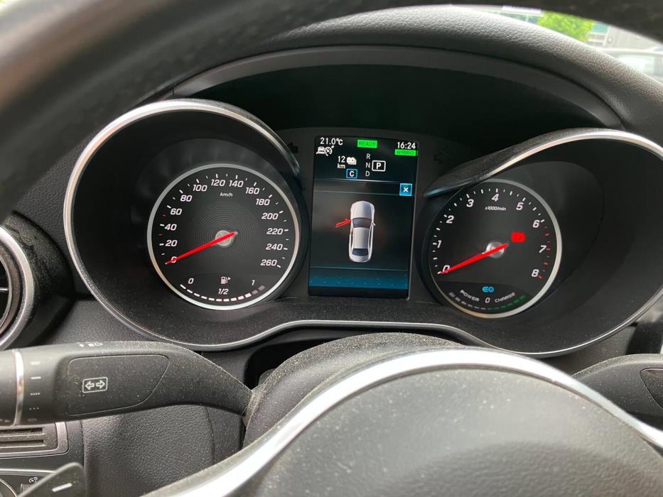 MERCEDES-BENZ C 2021