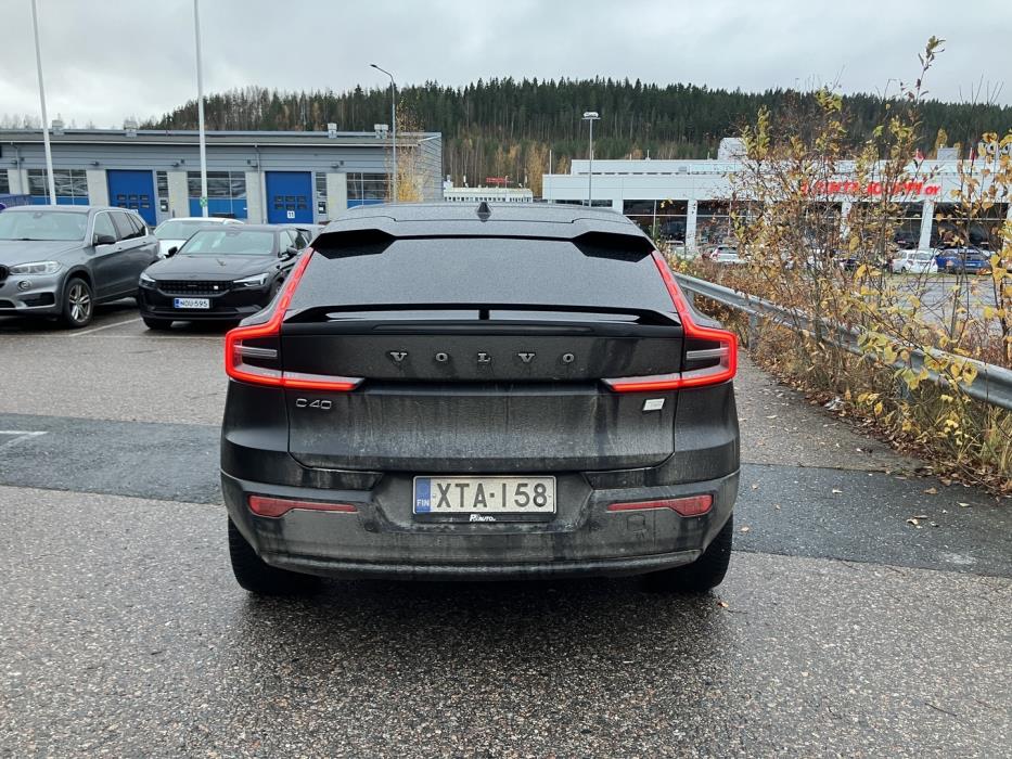 VOLVO C40 2023