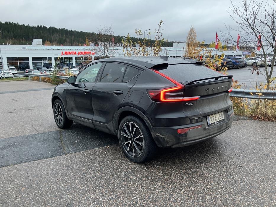 VOLVO C40 2023