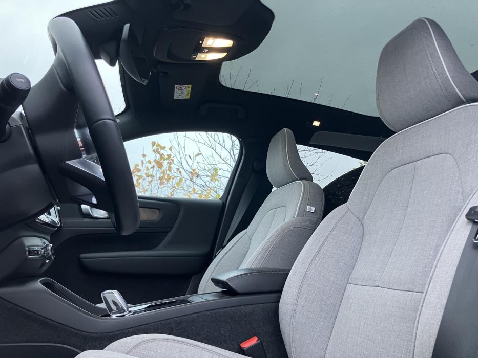 VOLVO C40 2023