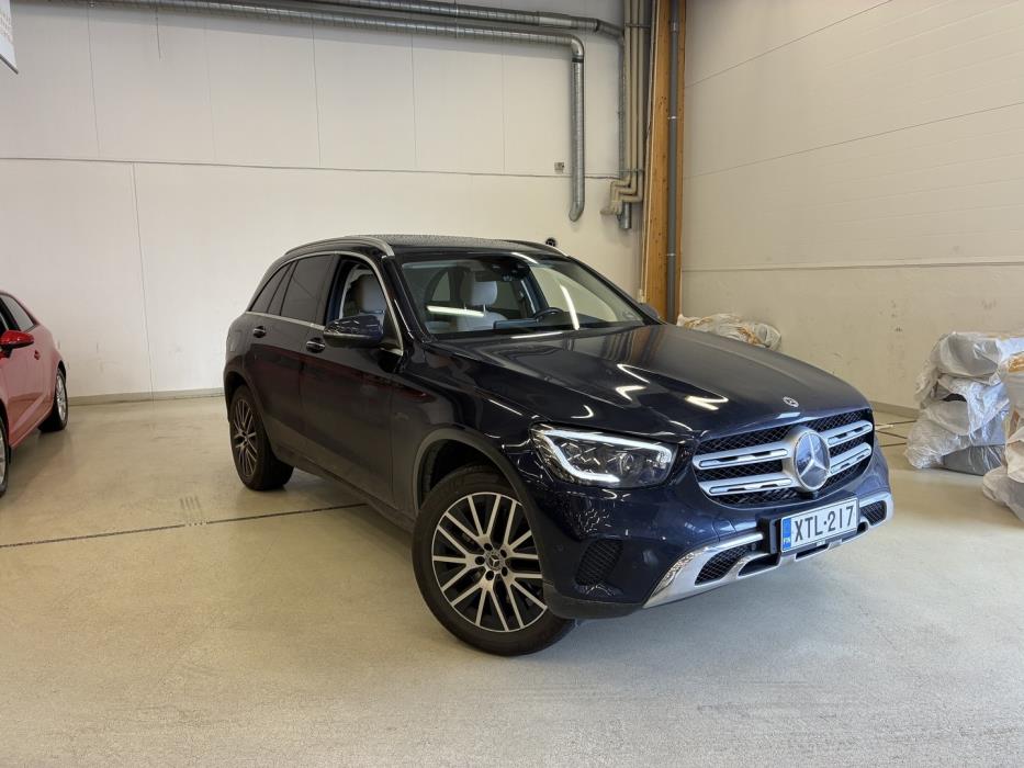 MERCEDES-BENZ GLC 2021