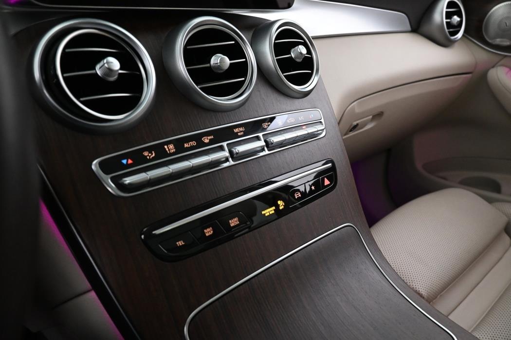 MERCEDES-BENZ GLC 2021