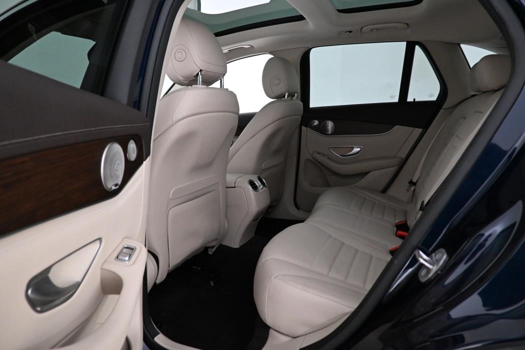 MERCEDES-BENZ GLC 2021