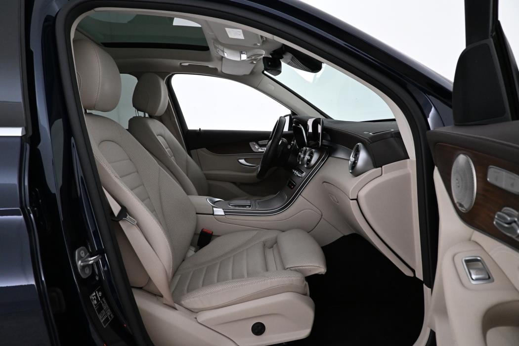 MERCEDES-BENZ GLC 2021
