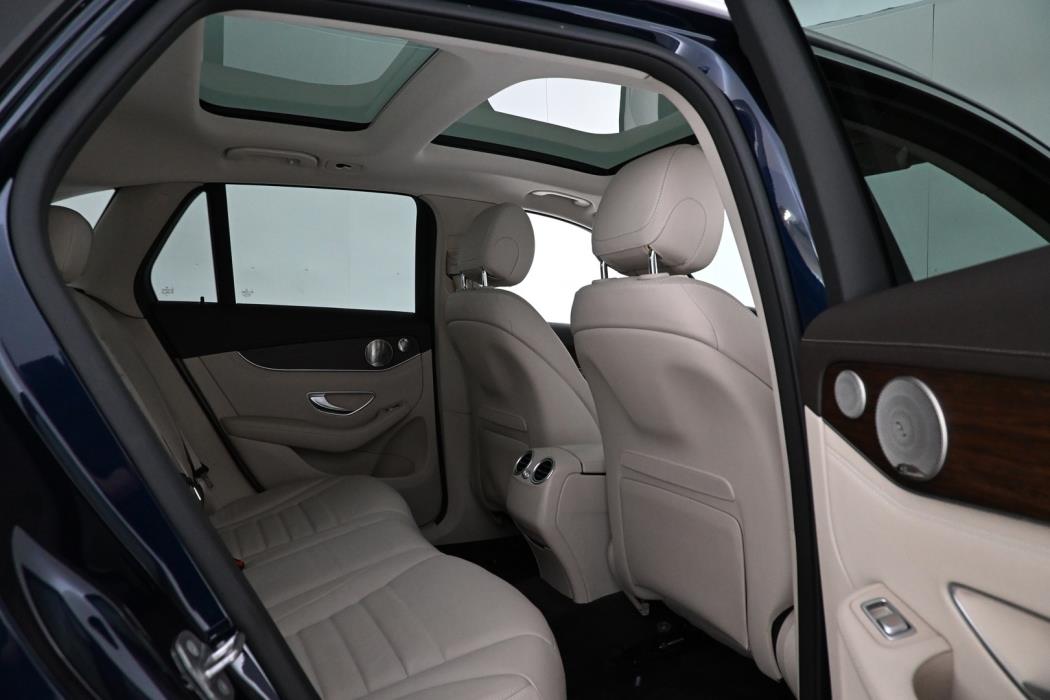 MERCEDES-BENZ GLC 2021