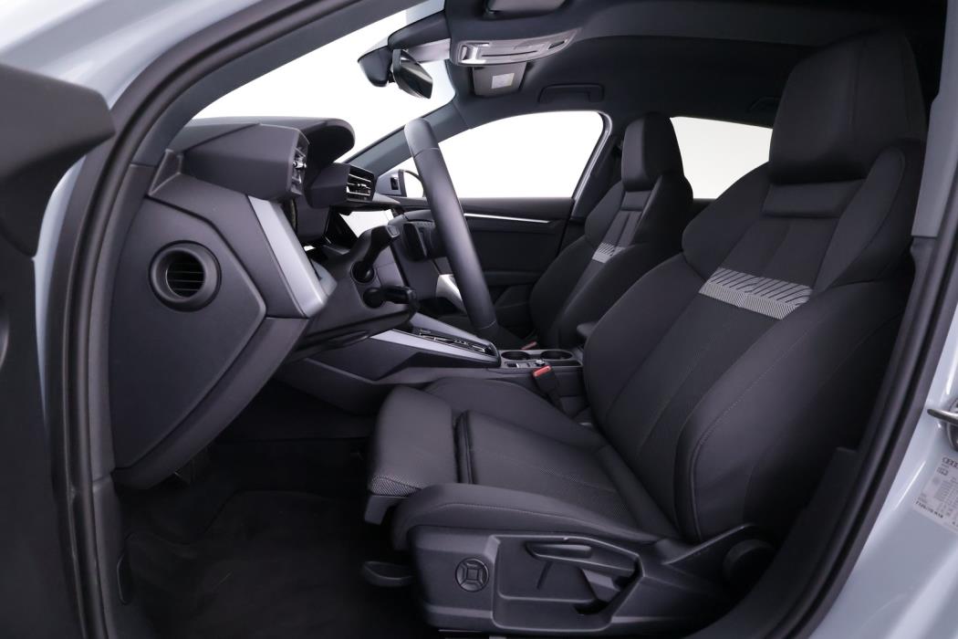 AUDI A3 2025